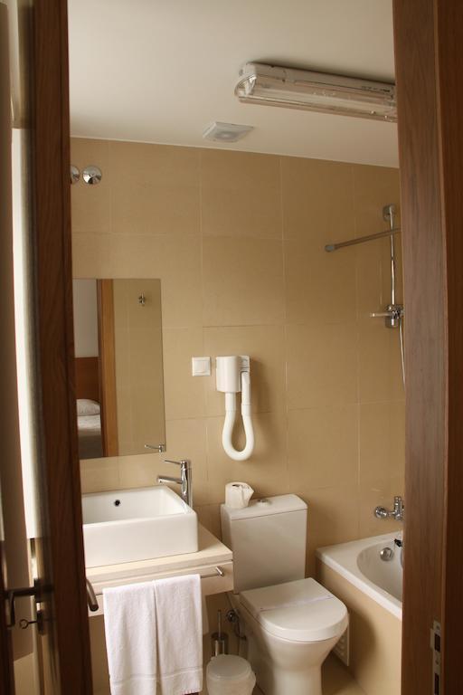 Hotel Zenite Angra do Heroísmo Quarto foto