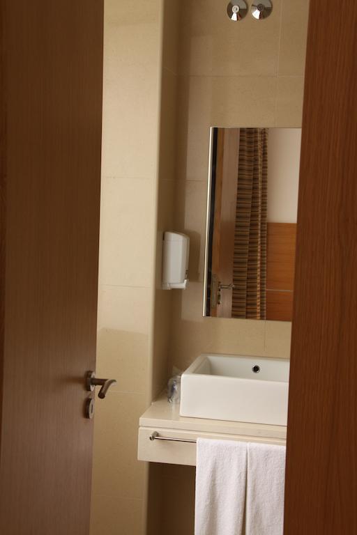 Hotel Zenite Angra do Heroísmo Quarto foto